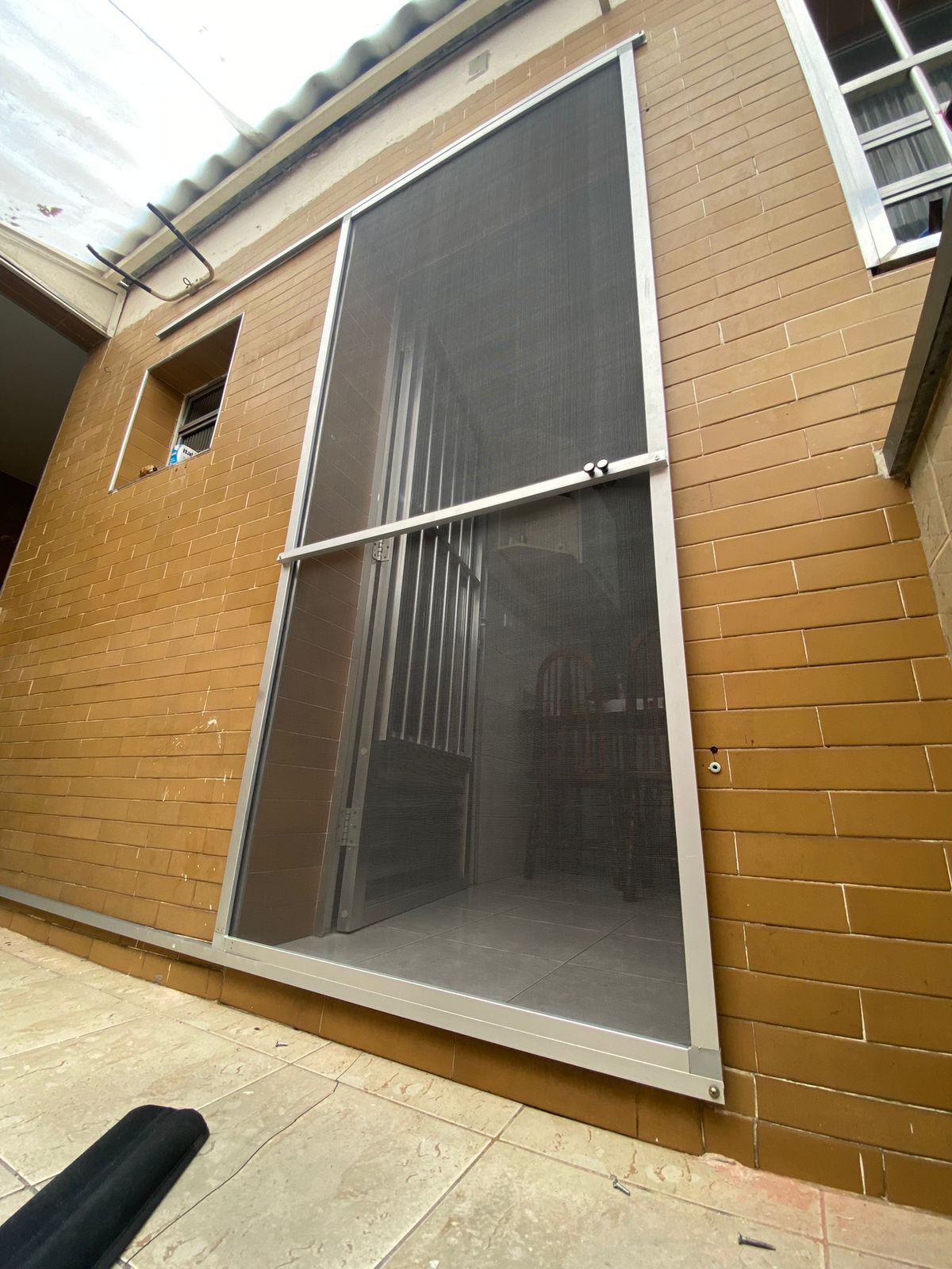 Rede de proteção em mezanino